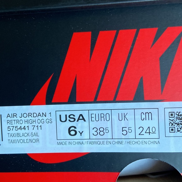 *SOLD* Jordan 1 Taxi - Picture 5 of 5